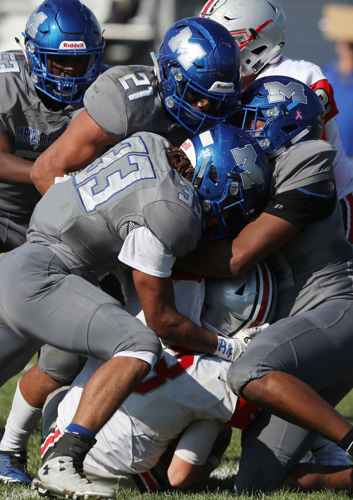MacArthur vs Morton 17 10.27.18.jpg